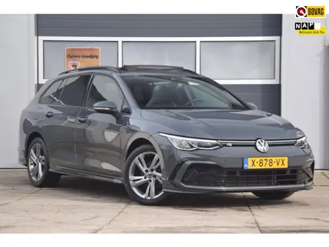 Volkswagen Golf Variant 1.5 TSI R-Line Panoramadak / Stoel en stuurverwarming / Trekhaak elektrisch 