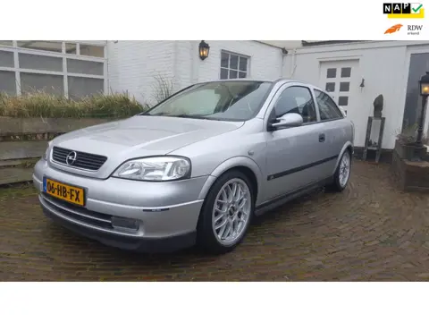 Opel Astra 2.0-16V OPC 1 , 100 % in originele staat en in Excellent mooie conditie, taxatie rapport 