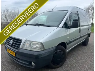 Fiat Scudo 2.0-16V JTD (bj 2004)
