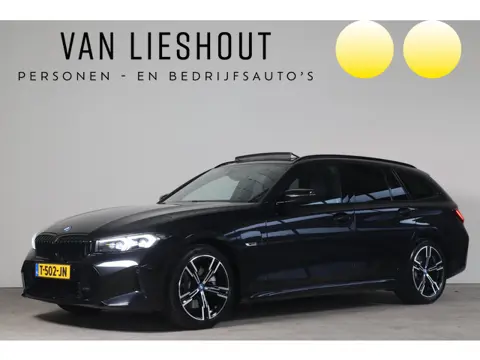 BMW 3 Serie Touring 320e M-Sport NL-Auto!! Elek.Trekh. I Pano I Sfeer -- Hemelvaartsdag geopend van 