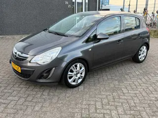 Opel Corsa 1.2-16V Cosmo 2011 Airco