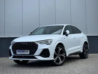 Audi Q3 Sportback 45 TFSI e Hybrid 3x S-Line Black Edition.