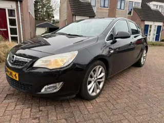 Opel Astra 1.4 Turbo Cosmo Leer, Clima