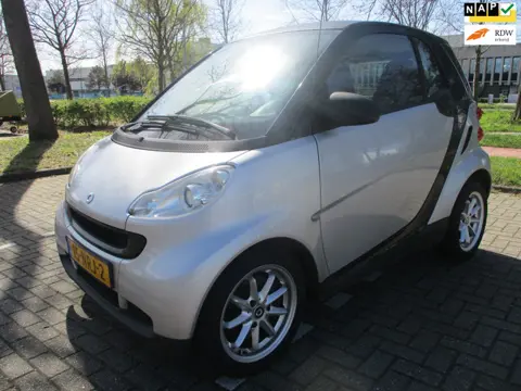 Smart Fortwo coupé 1.0 mhd Pure