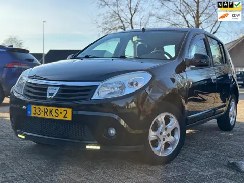 Dacia Sandero 1.2 Lauréate AIRCO EL.RAMEN STUURBEKR. APK 01-2027 BOEKJES
