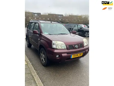 Nissan X-Trail €2250,-Automaat Airco 4X4 Trekhaak Apk