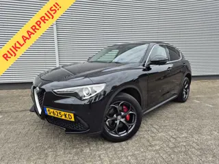 Alfa Romeo Stelvio 2.0 T AWD Super Automaat, panoramadak,trekhaak,cruise,navigatie,achteruitrijcamer