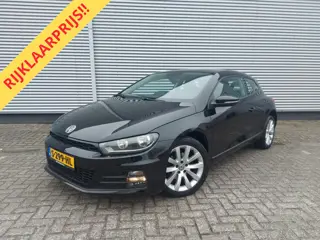 Volkswagen Scirocco 1.4 TSI airco,cruise,stoelverwarming,parkeersensoren,