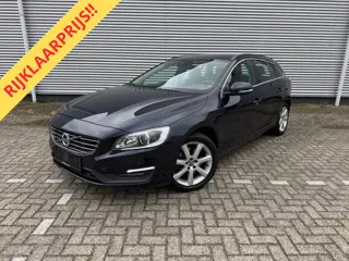 Volvo V60 1.5 T3 Momentum,Automaat,Navigatie,Xenon vol onderhoud+ nwe Distributie!