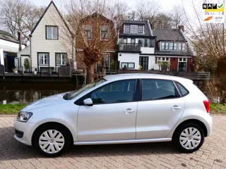 Volkswagen Polo 1.4-16V 86pk 4-Cil. 5-deurs Airco Cruise Trekhaak Geen import