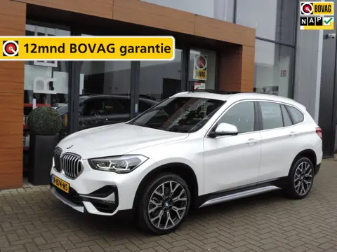 BMW X1 SDrive20i VDL Nedcar Edition 59.000km | Panoramadak | HarmanKardon | Camera | Elektr.klep | H