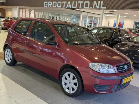 Fiat Punto 1.2 Sound Airco, Stuurbekrachtiging (bj 2004)
