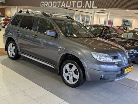 Mitsubishi Outlander 2.4 Automaat Airco, Cruise Control, Trekhaak, Stuurbekrachtiging