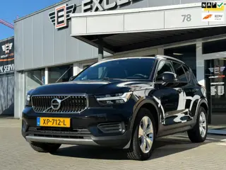 Volvo XC40 2.0 T4 Momentum