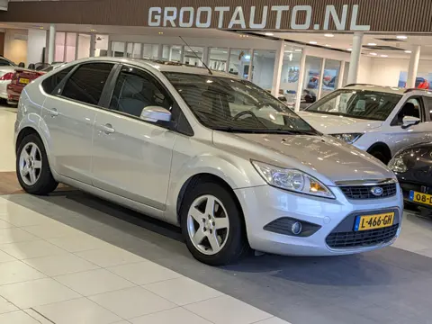 Ford Focus 2.0 Titanium Automaat Airco, Cruise Control, Trekhaak, Stuurbekrachtiging