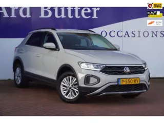 Volkswagen T-Roc 1.5 TSI Life 150PK / Orig-NL / Vitrual /Navigatie/Camera / ParkeerHulp / ACC / = NI