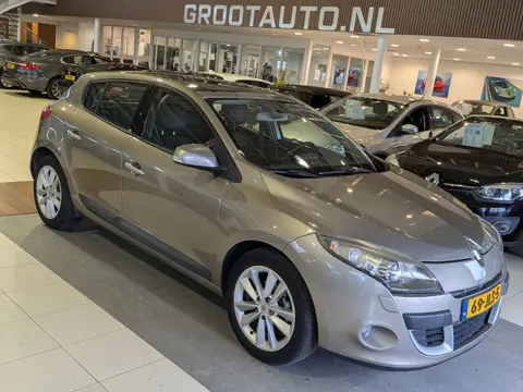 Renault Mégane 2.0 Privilège Panoramadak, Airco, Cruise Control, Stuurbekrachtiging