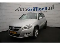 Volkswagen Tiguan 1.4 TSI Sport&Style 4Motion met schuifdak en trekhaak