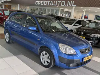 Kia Rio 1.4 LXE NAP, Stuurbekrachtiging (bj 2006)