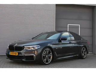 BMW 5 Serie M550i xDrive High Executive I Aut. I 463 PK I Leder I Schuifdak I Carplay