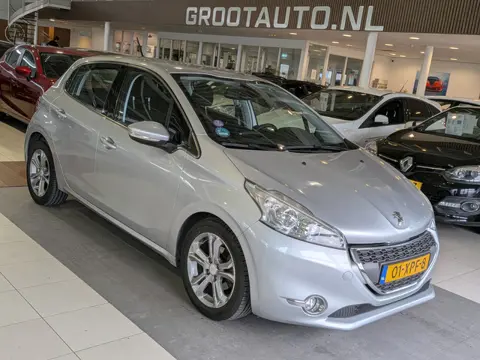 Peugeot 208 1.4 VTi Allure Airco, Cruise Control, Stuurbekrachtiging