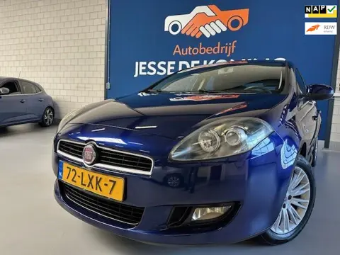 Fiat Bravo 1.4 Actual,bj.2010,kleur:blauw,5 deurs,1e eigenaar,airco,distributie vervangen,cruise,etc