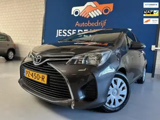 Toyota Yaris 1.0 VVT-i Now/bj.2016/kleur: grijs / airco/ 5 deurs/ NAP met 120028 km.en APK tot 10/20