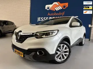 Renault Kadjar 1.2 TCe Intens /bj.2015/ parelmoer wit/ climate/trekhaak/half leder/camera/scherm/NAP