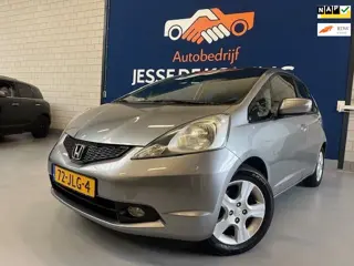 Honda Jazz 1.4 Elegance automaat/ bj.2009/ kleur:grijs/climate/sportvelgen/cruise control / PDC/etc.