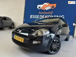 Fiat Punto Evo 1.2 Pop /bj.2013 / kleur: blauw / airco / scherm / navigatie/ NAP met 152343 km.en AP