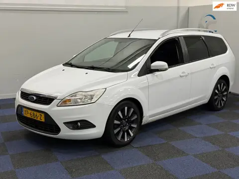 Ford Focus Wagon 1.8 Ghia Flexi Fuel / NIEUWE APK / NETTE AUTO / RIJDT SCHAKELT GOED