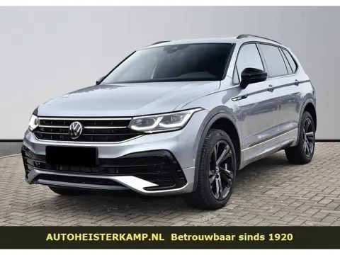 Volkswagen Tiguan Allspace 2.0 TDI 200PK 4Motion R-Line 7-zitter ACC PANORAMADAK 360 CAMERA TREKHAAK