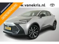 Toyota C-HR 2.0 Plug-in Hybrid 220 Dynamic, Trekhaak, Blind Spot, Keyless entry!