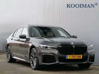 BMW 7 Serie 745e High Executive 394 Pk Automaat Navi / Schuifdak / Camera / DAB / Leer / Apple Carpl
