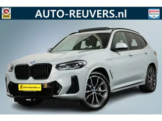 BMW X3 xDrive30e M-Sport / Panorama / Leder / HUD / Trekhaak / ACC / 360 Camera