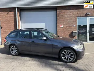 BMW 3-serie Touring 318i Business Line|NAVI|AIRCO|CRUISE