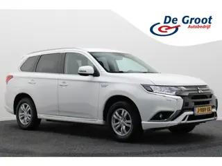 Mitsubishi Outlander 2.4 PHEV Pure SOH 94%, Keyless, Apple Carplay, Trekhaak, Camera, Stoelverwarmin