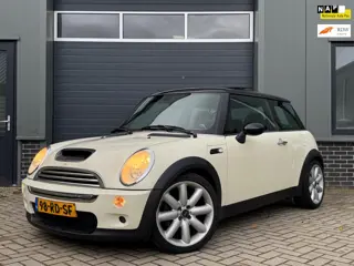 Mini Mini 1.6 Cooper Chili | Panoramadak | Cruise | Airco!