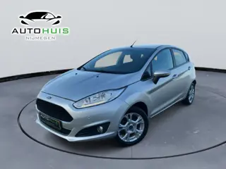 Ford Fiesta 1.0 EcoBoost Titanium Navi pdc Afneembare trekhaak Zeer mooie auto !