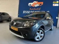 Dacia Sandero 1.6 Stepway / bj.2011 / kleur: grijs / airco / trekhaak / 5 deurs / Hoge Instap / APK 