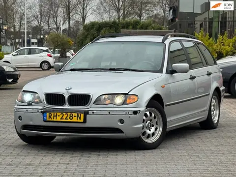 BMW 3-serie Touring 316i Black&Silver II | Parkeersensoren | Climate Control | Schuifdak | Cruise co