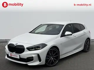 BMW 1-serie 118i High Executive M-Sport Elektrische Stoelen | Trekhaak | Achteruitrijcamera | Hifi |