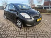 Toyota Yaris 1.0 VVTi Cool