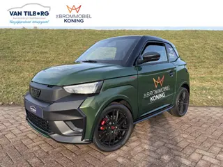 Ligier Brommobiel JS50 C Sport Ultimate DEMO Airco | Apple Carplay | Achteruitrijcamera | 16'' LMV