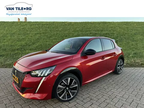 Peugeot 208 1.2 PureTech GT Pack Massagestoel | Stoelverwarming |Pano | Camera | Apple Carplay