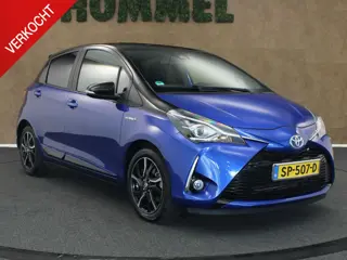 Toyota Yaris 1.5 Hybrid Bi-Tone Plus - ORIGINEEL NEDERLANDSE AUTO - PANORAMADAK - NAVIGATIE - CLIMAT