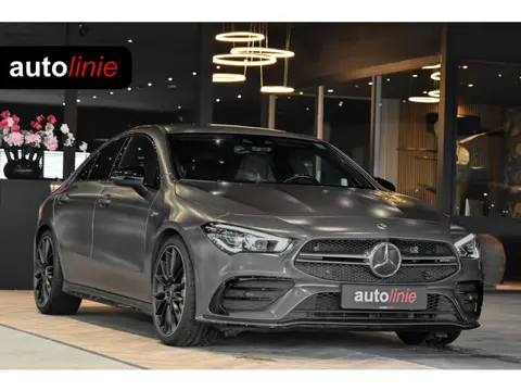 Mercedes-Benz CLA-klasse AMG 35 4MATIC Aero. Schaal, Perf Stuur, Burm, Keyless, Camera, CarPlay, Sfe