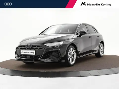 Audi A3 Sportback 40 TFSIe 204pk S Edition · Camera · Apple/Android Car Play · Parkeerassistent · AC