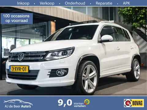 Volkswagen Tiguan 1.4 TSI R-Line Edition Panorama | Trekhaak | Navigatie | Cruise