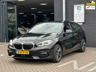 BMW 1-serie 118i Business Edition Plus/CAMERA/APP-CONNECT/LEDER/NL-AUTO NAP!!
